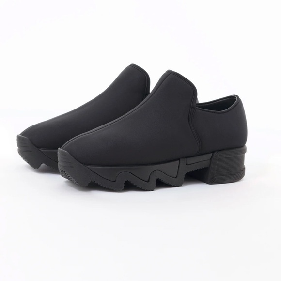 iRi Shoes - iRi NWB WES I Black Low Top Sneaker Shoes